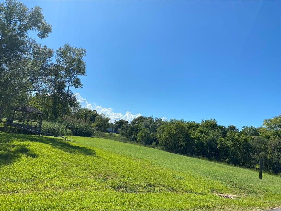 Property photo for 0 Sunrise Dr Drive, La Porte, TX