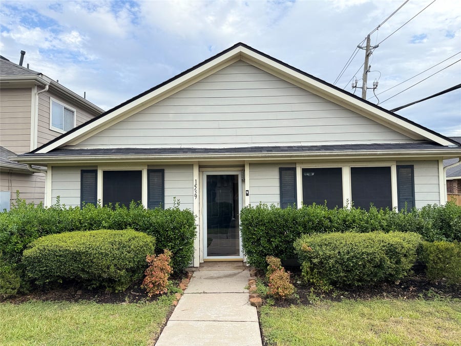 Property photo for 1539 Nichole Woods Drive, Houston, TX