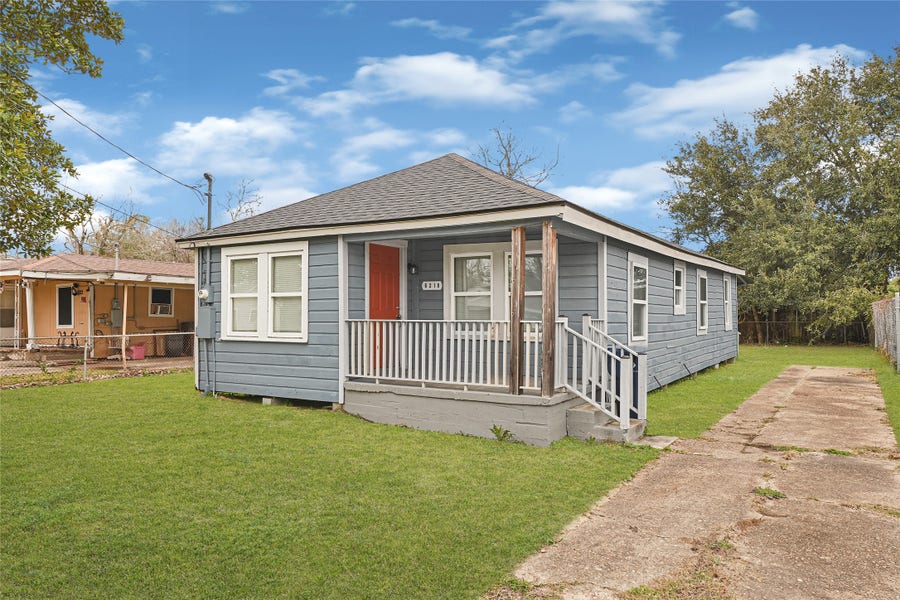 Property photo for 6218 Woodrow Street, Texas City, TX
