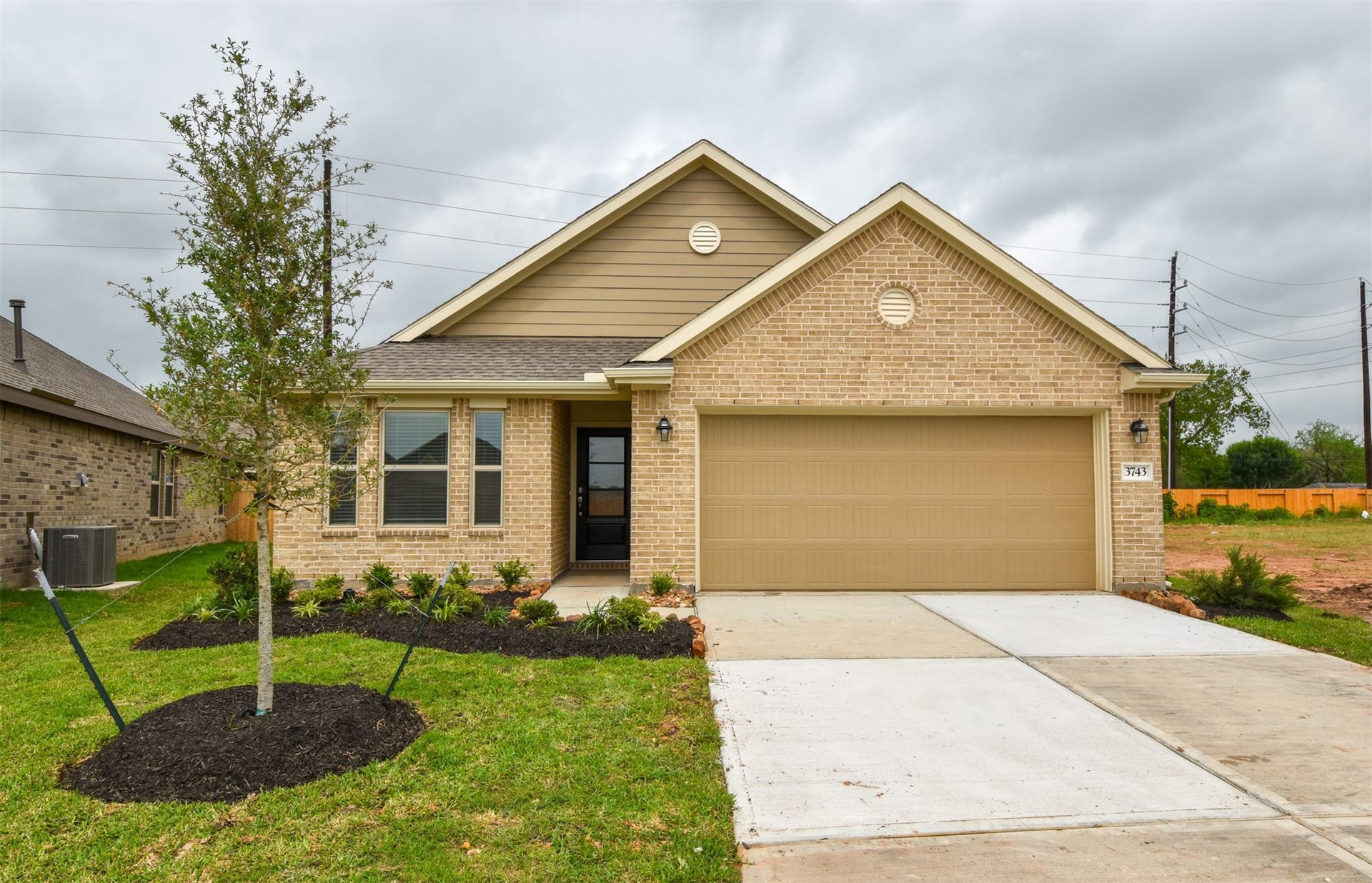 3743 Homestead Ridge Lane, Richmond, TX 77406 Welcome home
