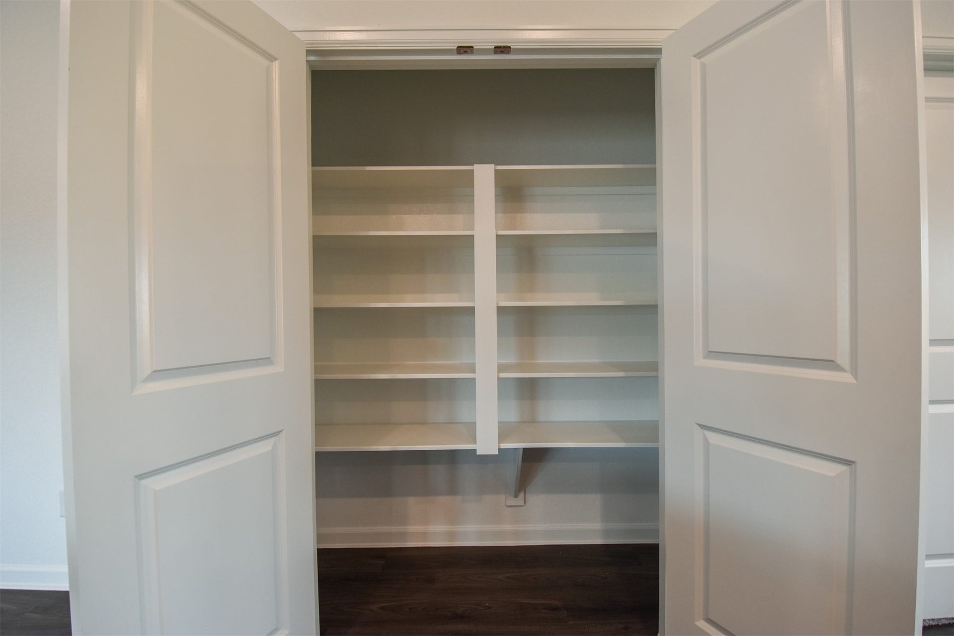 3743 Homestead Ridge Lane, Richmond, TX 77406 Large pantry area
