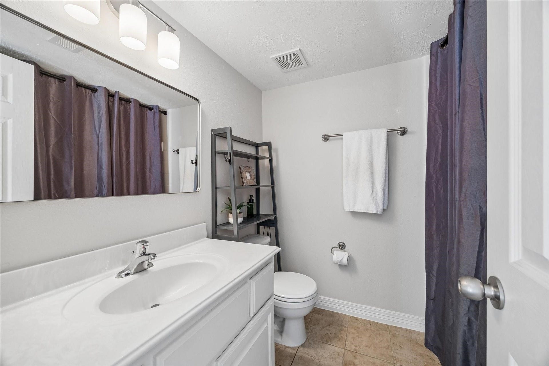 1807 Stacy Crest, Houston, TX 77008 1807 Stacy Crest, Houston, TX 77008
