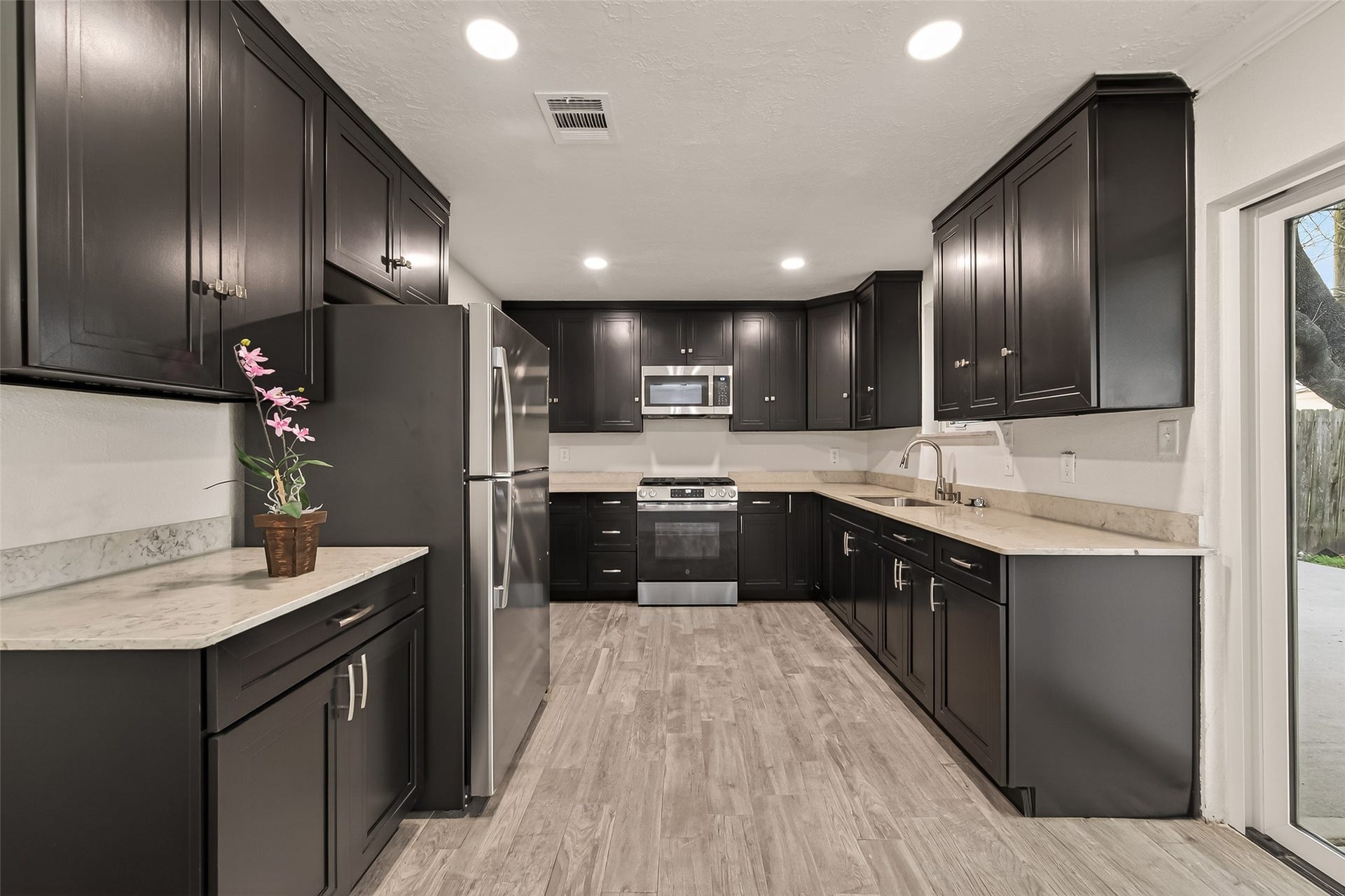 11118 Stroud Drive, Houston, TX 77072
