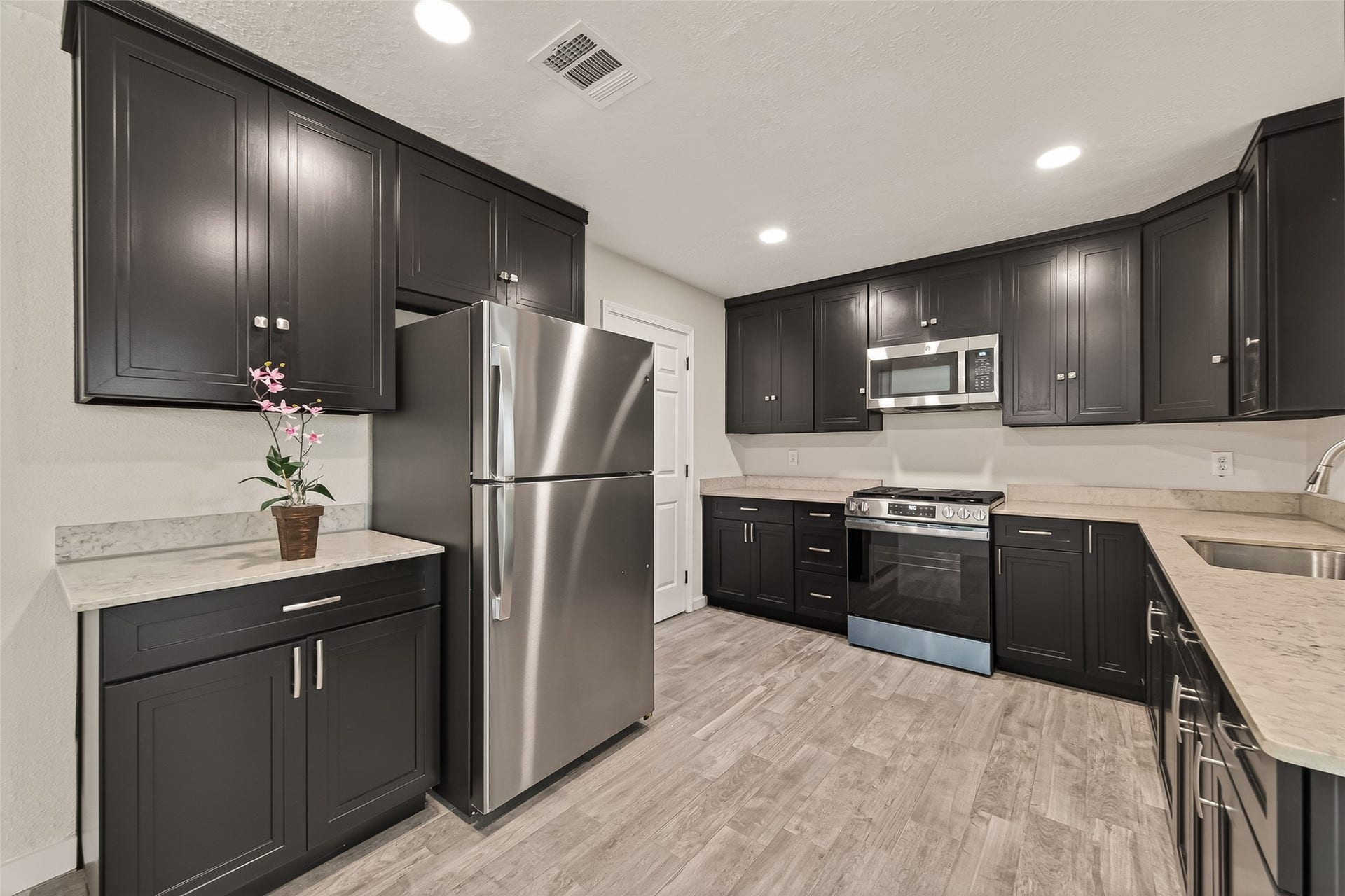 11118 Stroud Drive, Houston, TX 77072