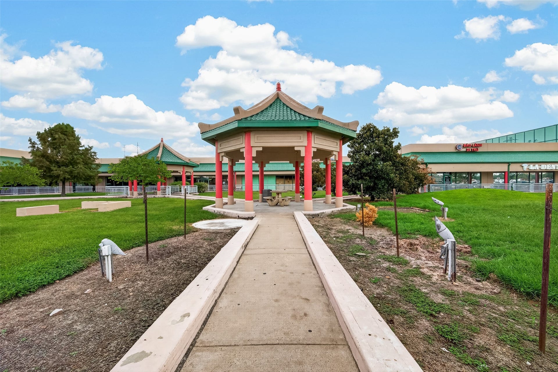 11118 Stroud Drive, Houston, TX 77072