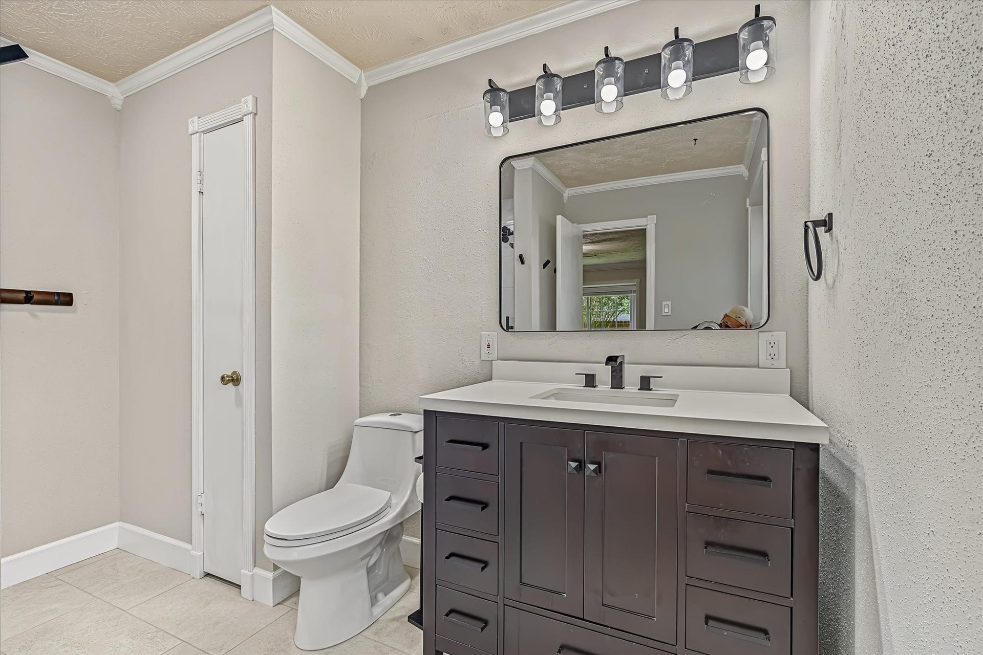 2803 Custer Drive, League City, TX 77573 2803 Custer Drive, League City, TX 77573
