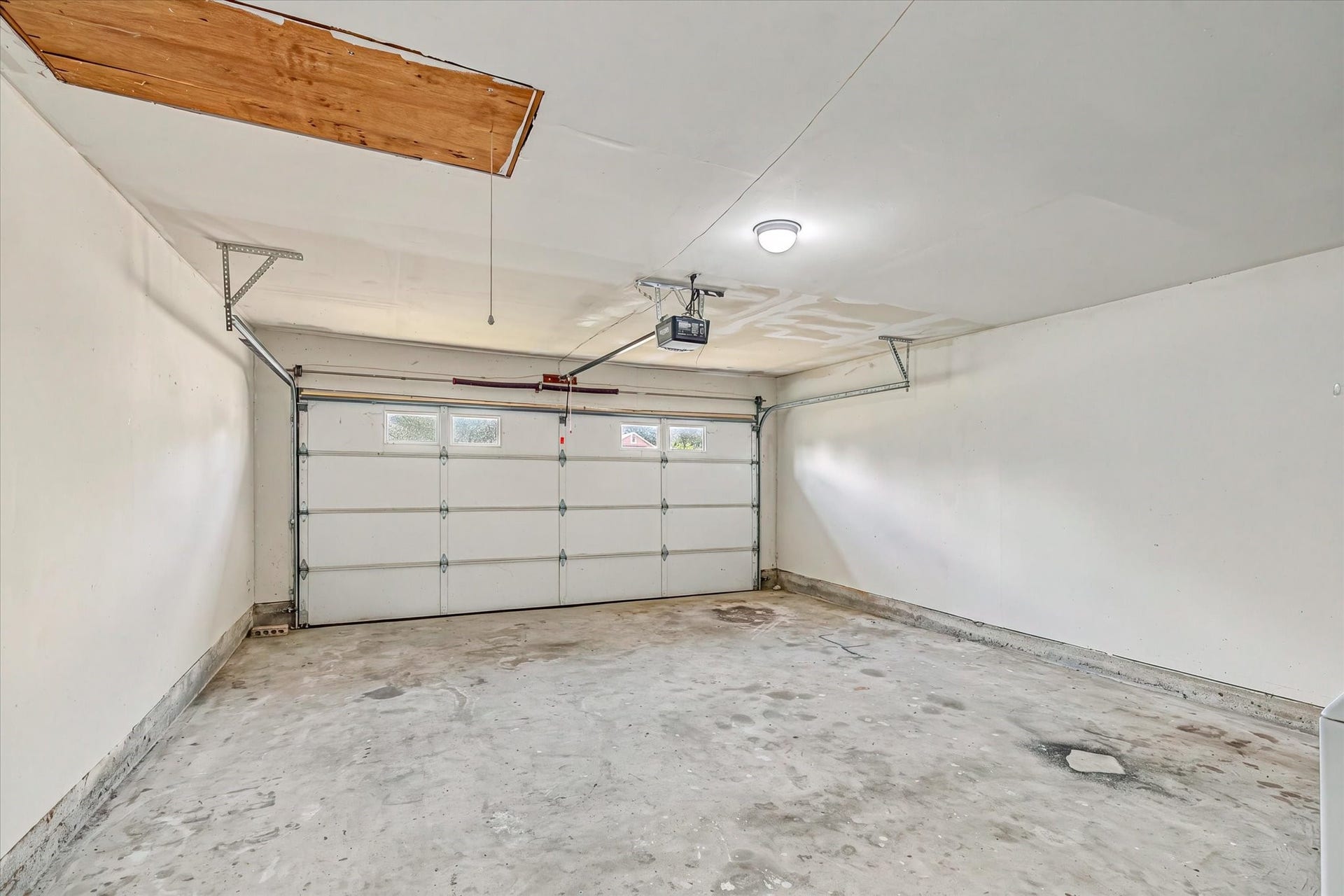 2803 Custer Drive, League City, TX 77573 2803 Custer Drive, League City, TX 77573