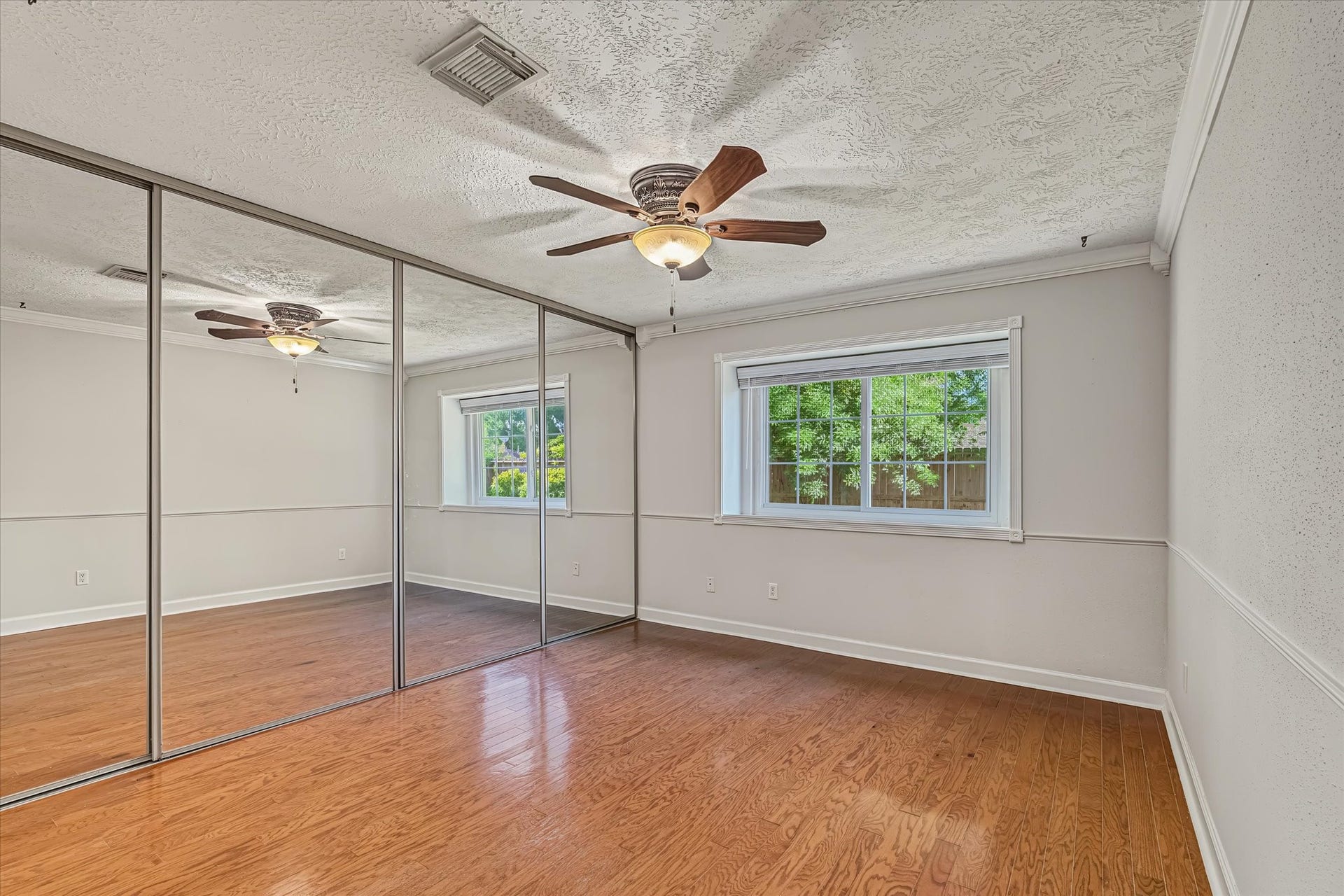 2803 Custer Drive, League City, TX 77573 2803 Custer Drive, League City, TX 77573