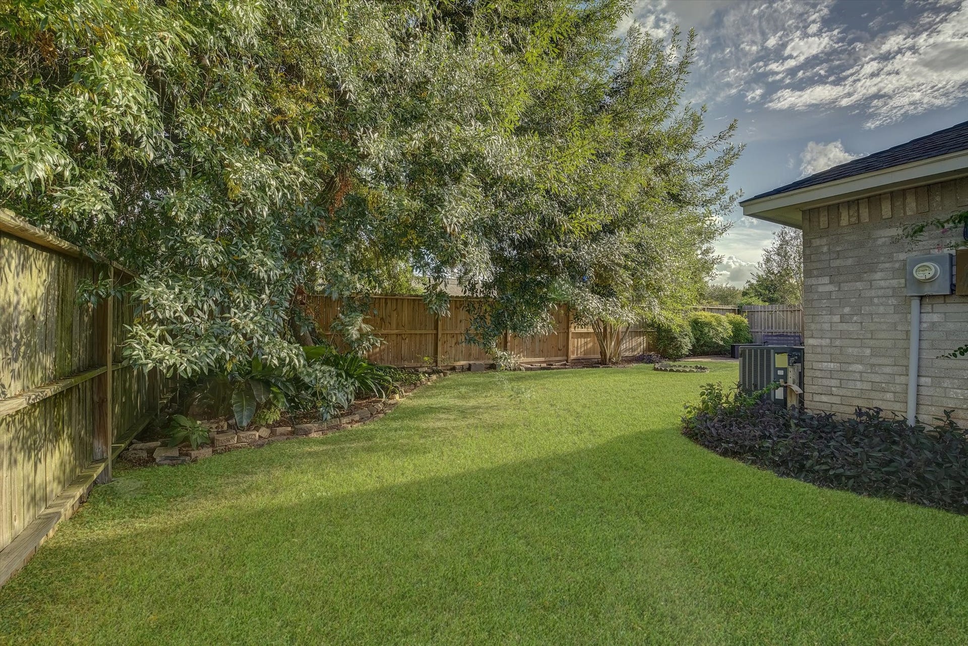 2803 Custer Drive, League City, TX 77573 2803 Custer Drive, League City, TX 77573