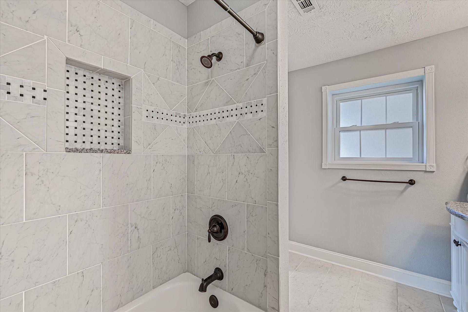 2803 Custer Drive, League City, TX 77573 2803 Custer Drive, League City, TX 77573