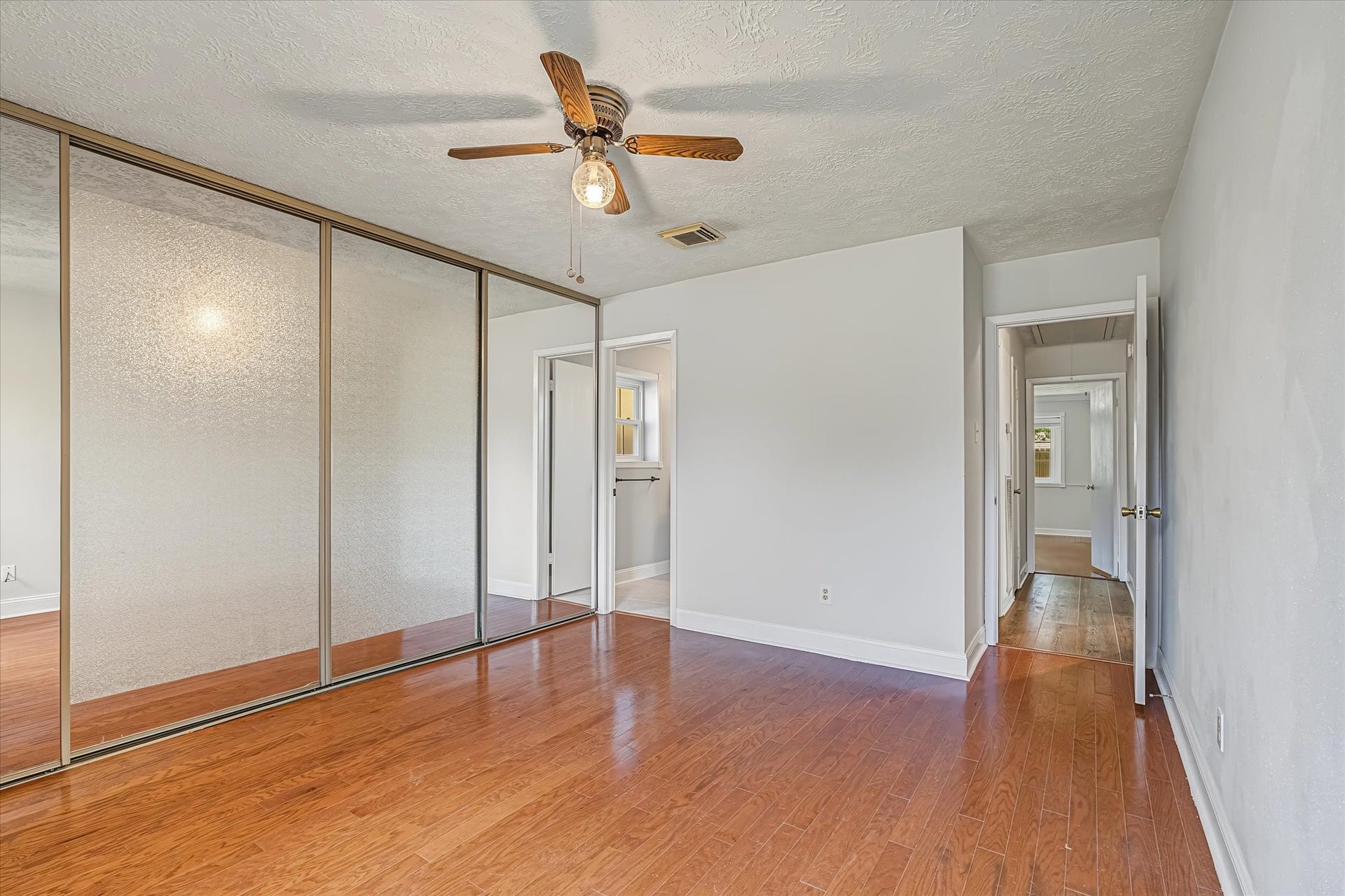 2803 Custer Drive, League City, TX 77573 2803 Custer Drive, League City, TX 77573