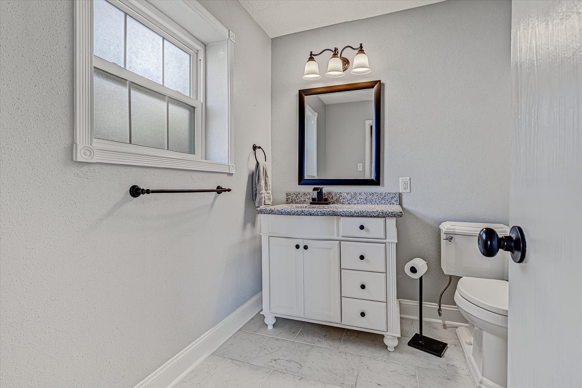 2803 Custer Drive, League City, TX 77573 2803 Custer Drive, League City, TX 77573