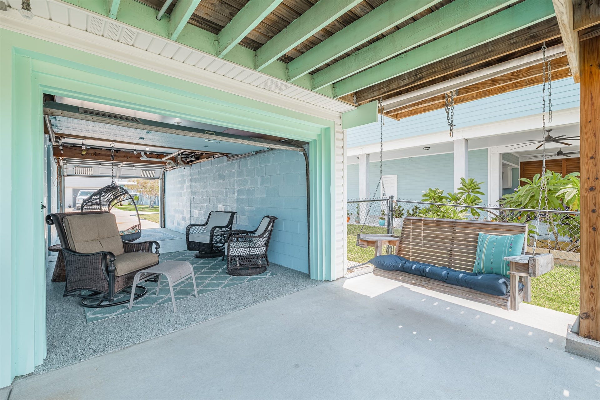 1021 Redfish Street, Hitchcock, TX 77563 1021 Redfish Street, Hitchcock, TX 77563