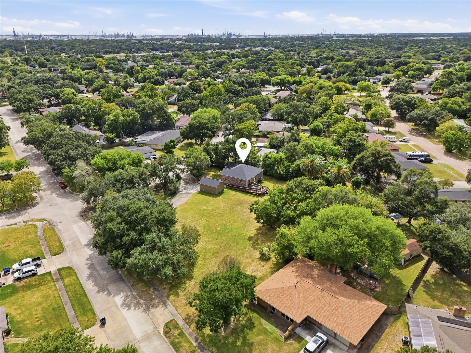 102 20th Avenue N, Texas City, TX 77590 102 20th Avenue N, Texas City, TX 77590