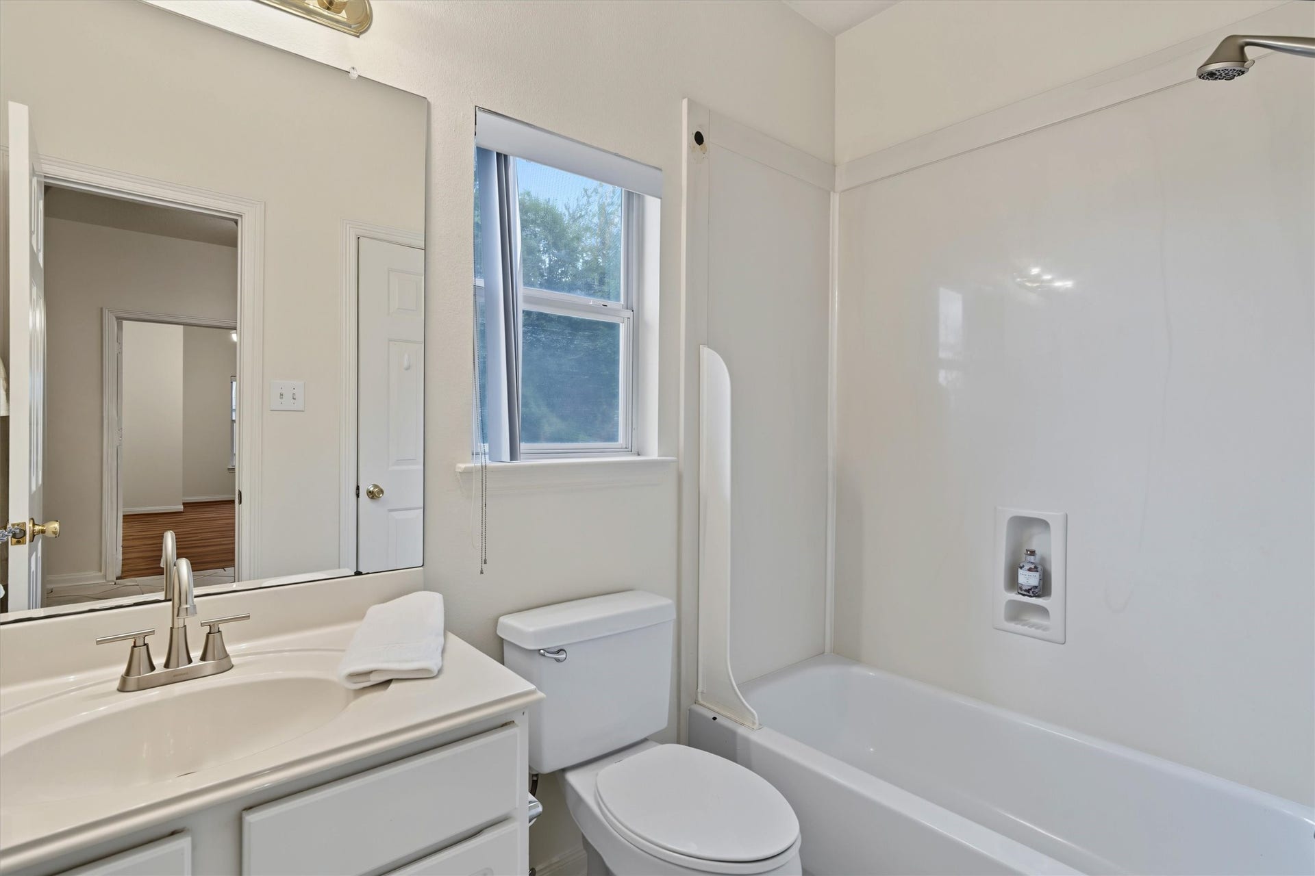 2538 S Park Avenue, Pearland, TX 77581 2538 S Park Avenue, Pearland, TX 77581