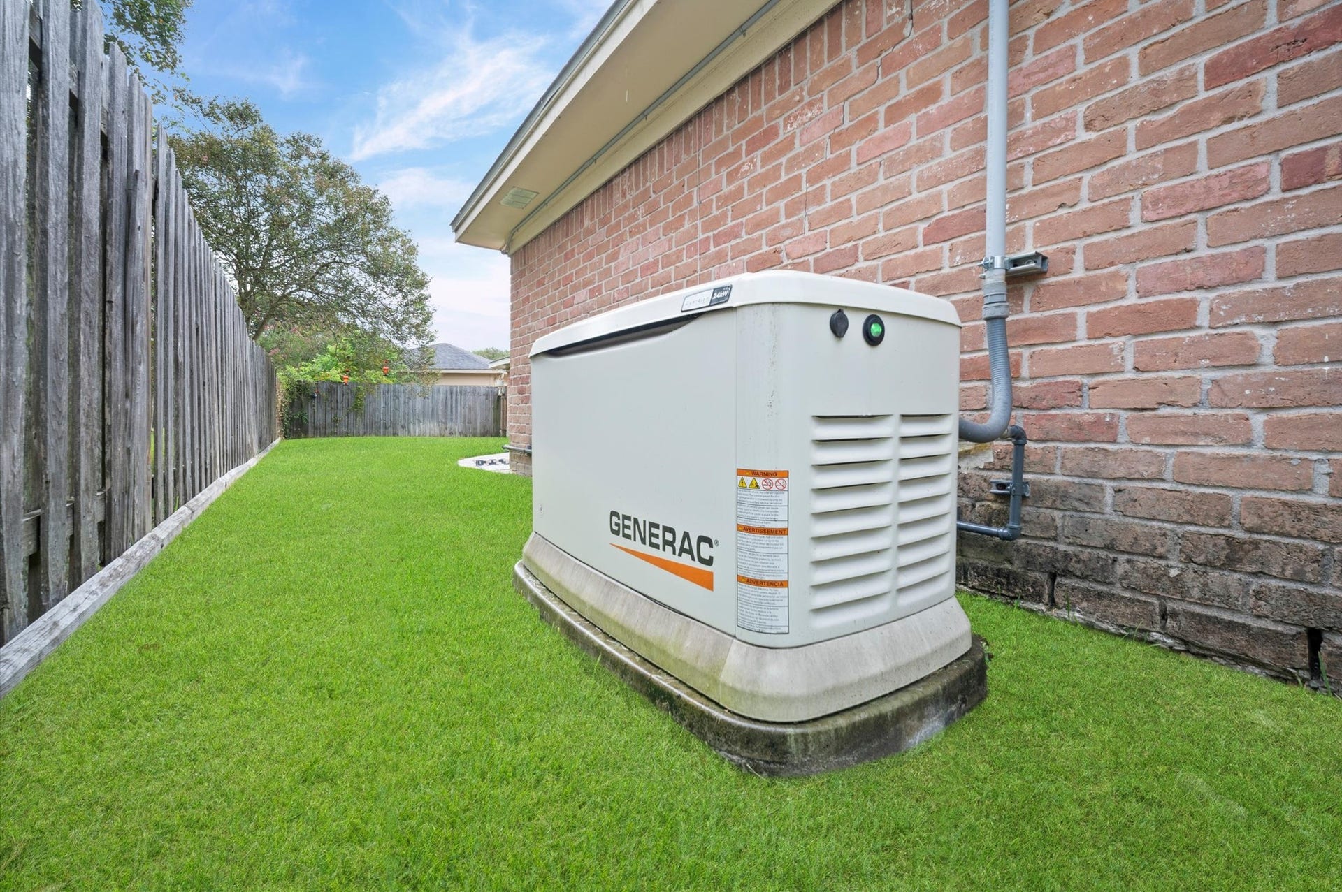 6114 Rollingbrook Drive, Houston, TX 77096 Houston Generac Ready!