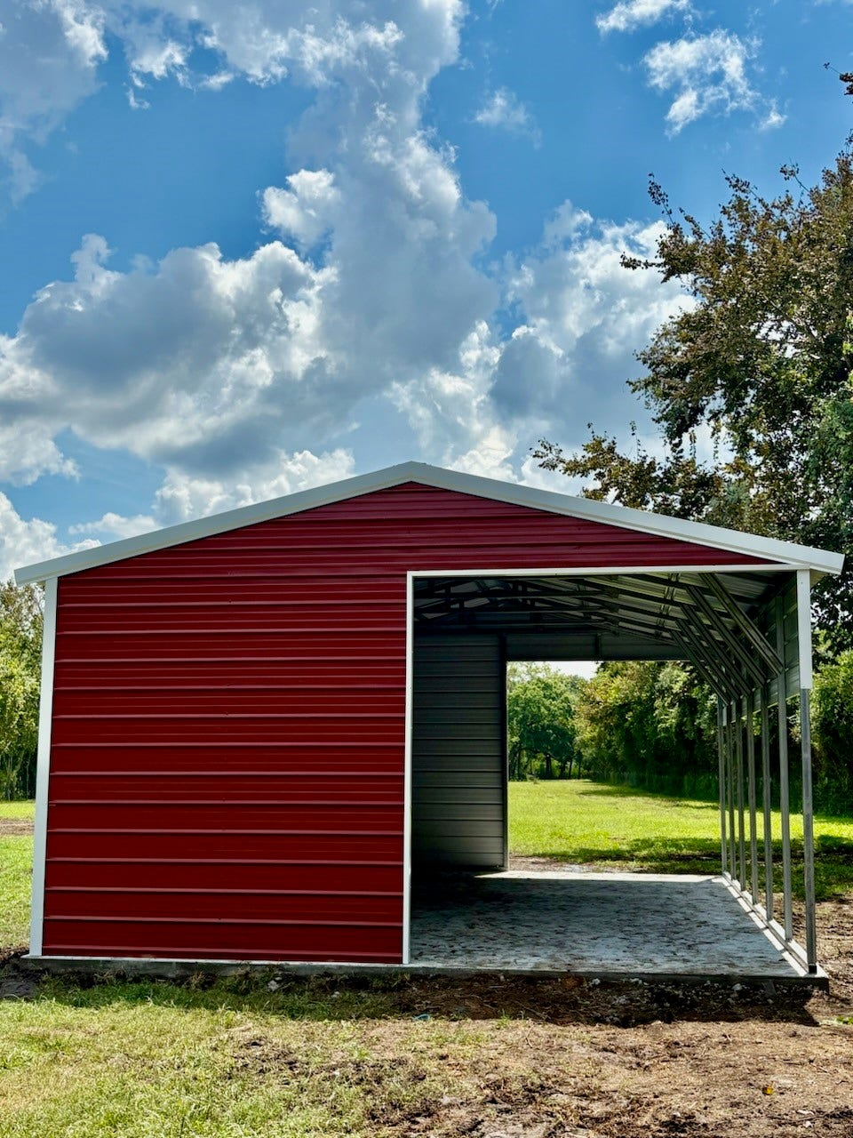 9311 Masters Road, Manvel, TX 77578 This new stylish barn/shed.