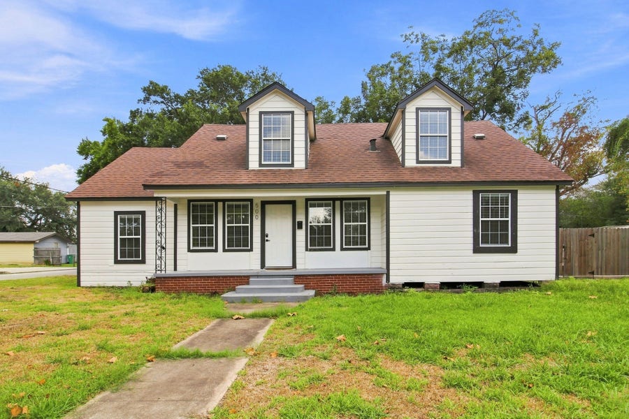 Property photo for 500 Ruth Street, Baytown, TX