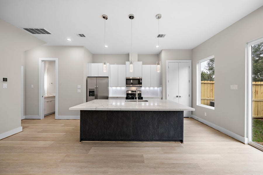 Property photo for 24 Bucan, #F, Houston, TX