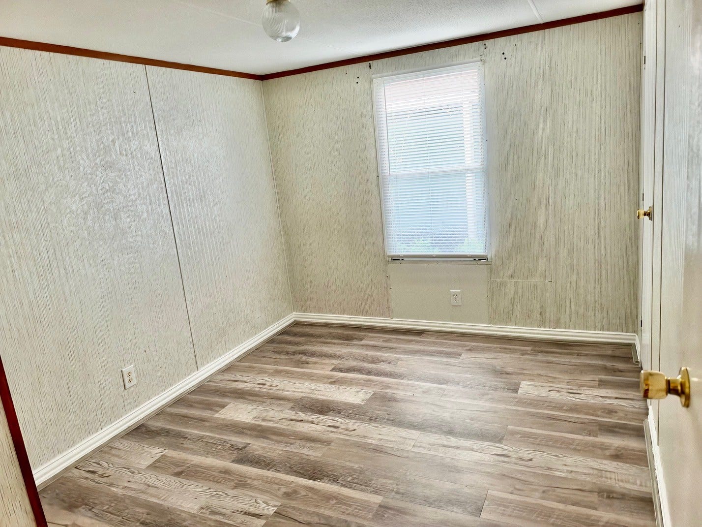 5725 Magnolia Street, Houston, TX 77050 5725 Magnolia Street, Houston, TX 77050