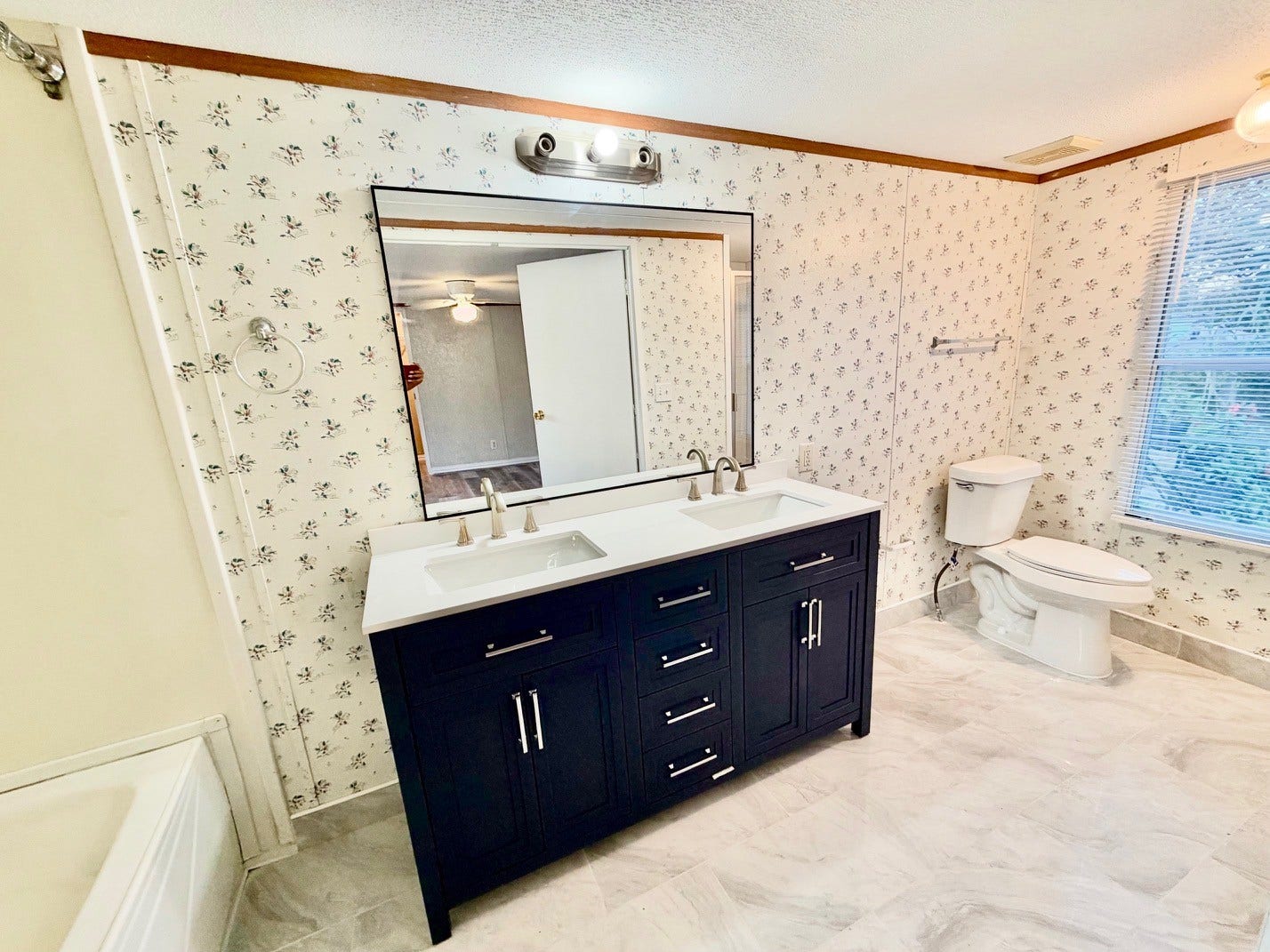 5725 Magnolia Street, Houston, TX 77050 5725 Magnolia Street, Houston, TX 77050