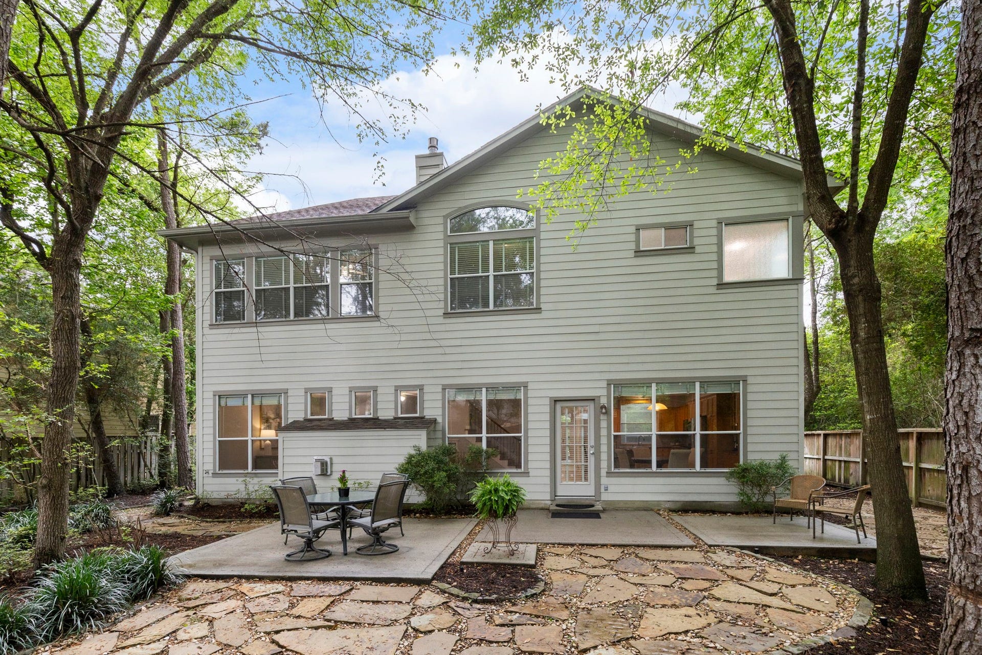 3 S Altwood Circle, The Woodlands, TX 77382 Also, you can enjoy an outdoor grill, a hammock or even explore other options to fully enjoy your backyard space!