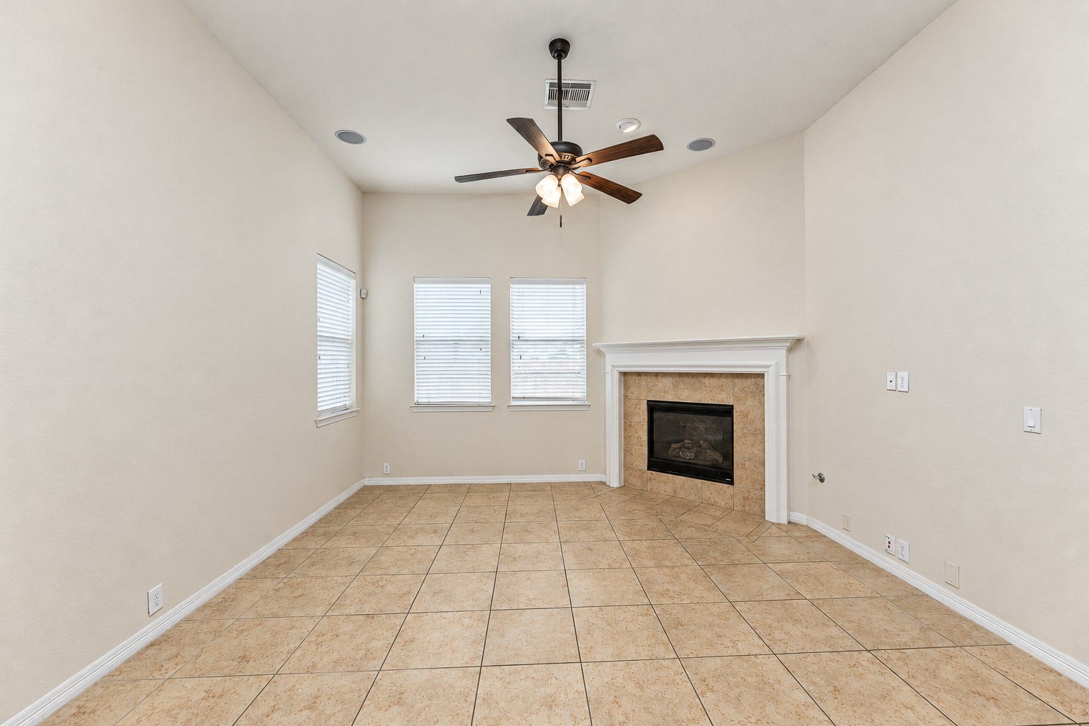 1323 Ralston Branch Way, Sugar Land, TX 77479 1323 Ralston Branch Way, Sugar Land, TX 77479