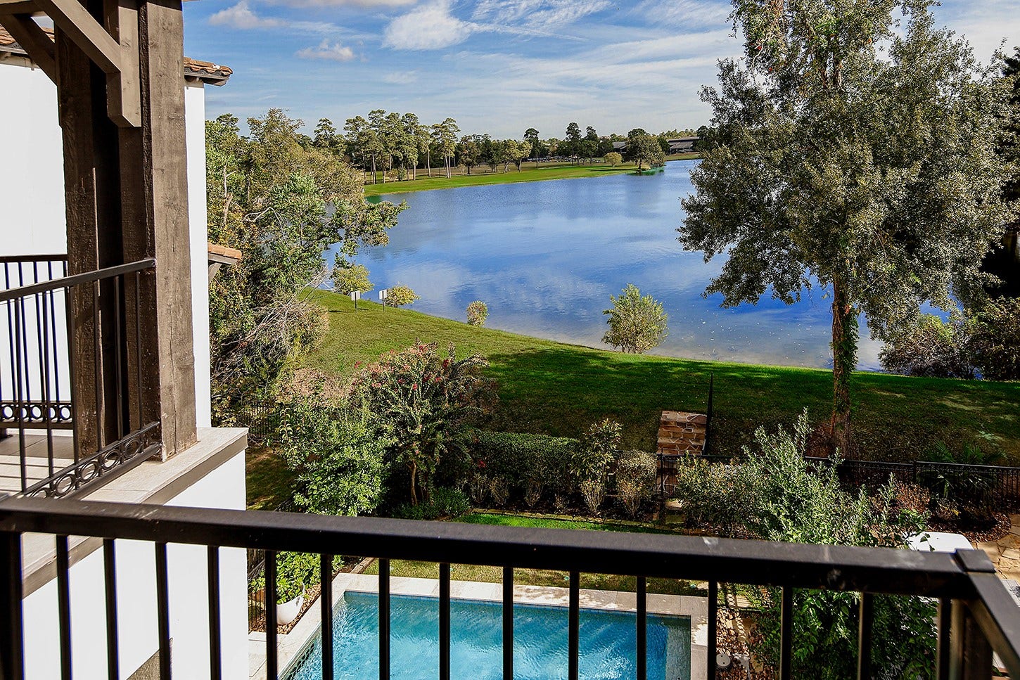 30 Secluded Trail, The Woodlands, TX 77380
