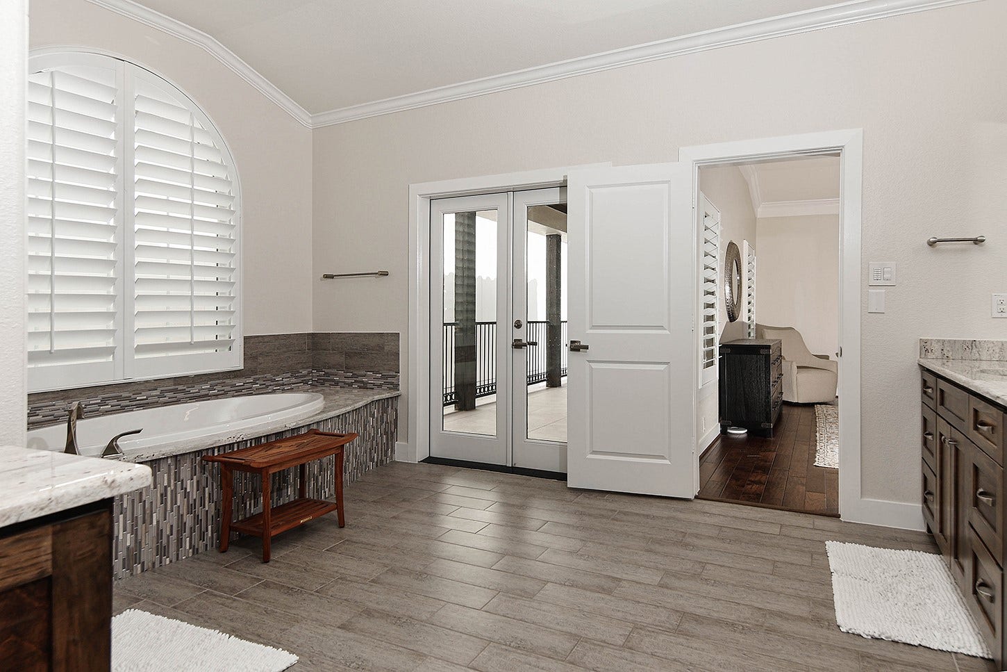 30 Secluded Trail, The Woodlands, TX 77380