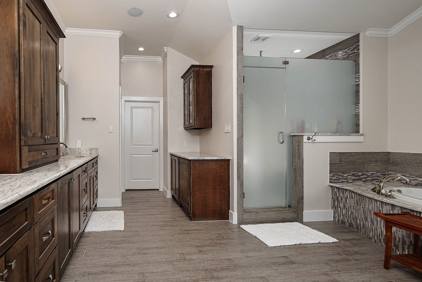 30 Secluded Trail, The Woodlands, TX 77380