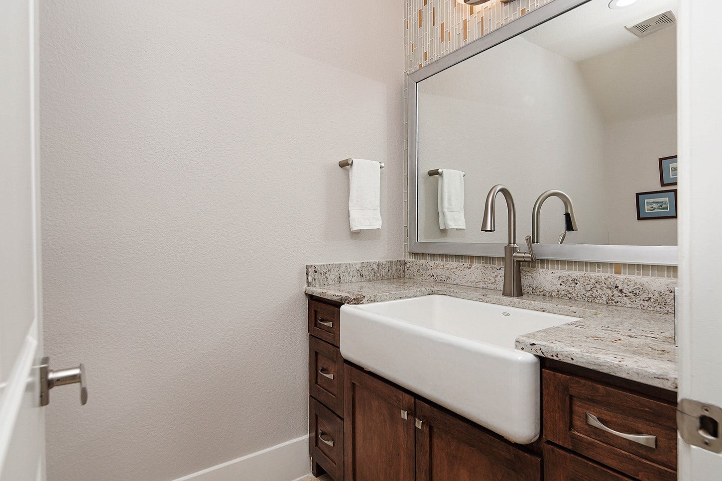 30 Secluded Trail, The Woodlands, TX 77380