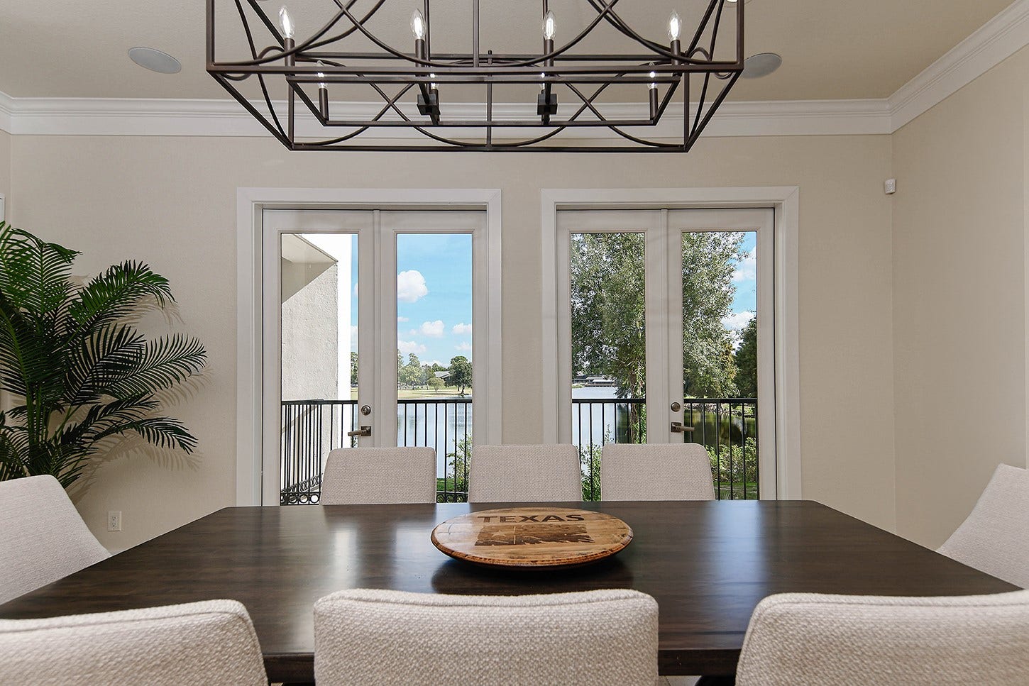 30 Secluded Trail, The Woodlands, TX 77380
