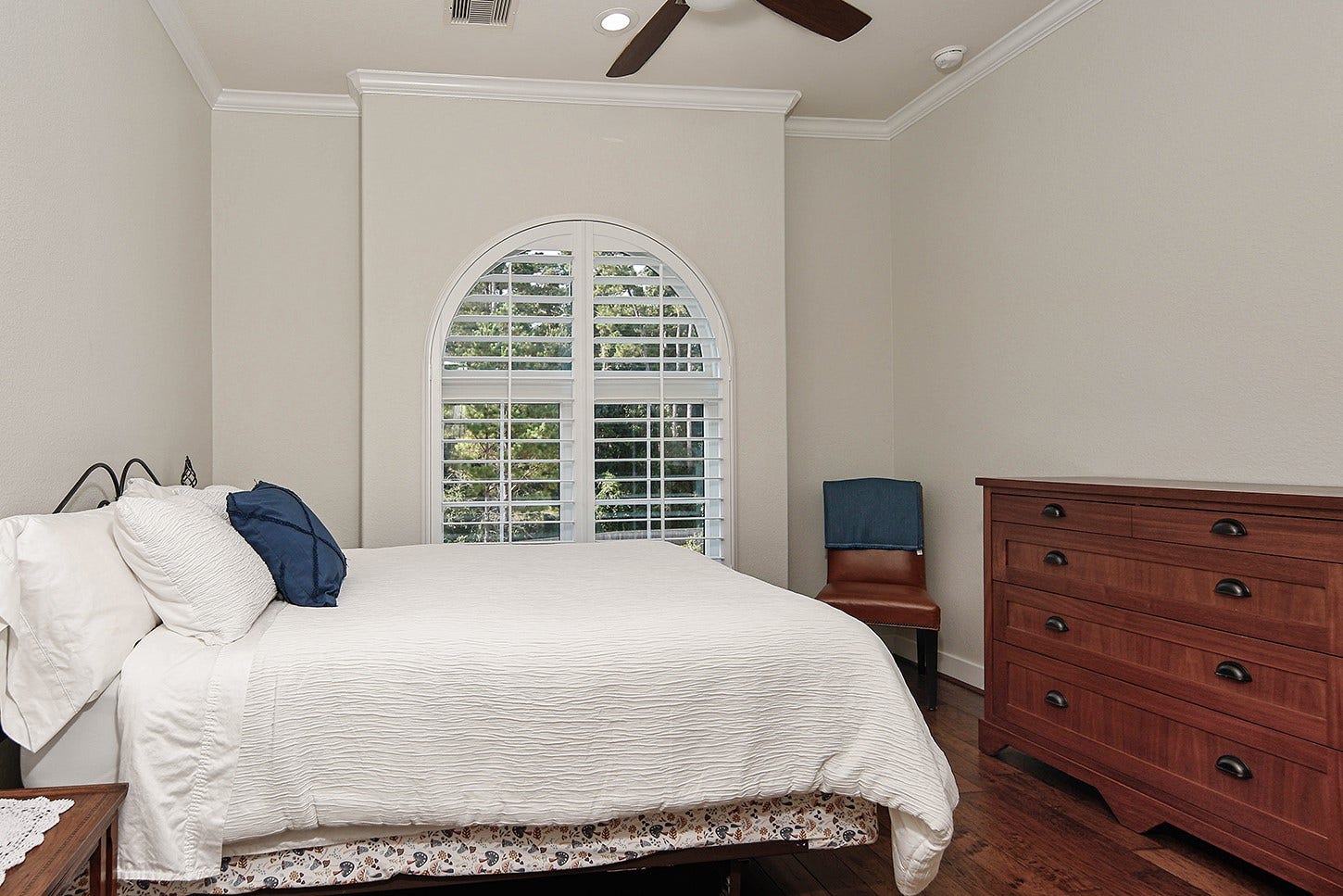 30 Secluded Trail, The Woodlands, TX 77380