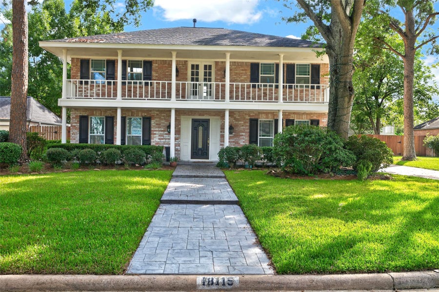 Property photo for 18115 Longcliffe Drive, Houston, TX