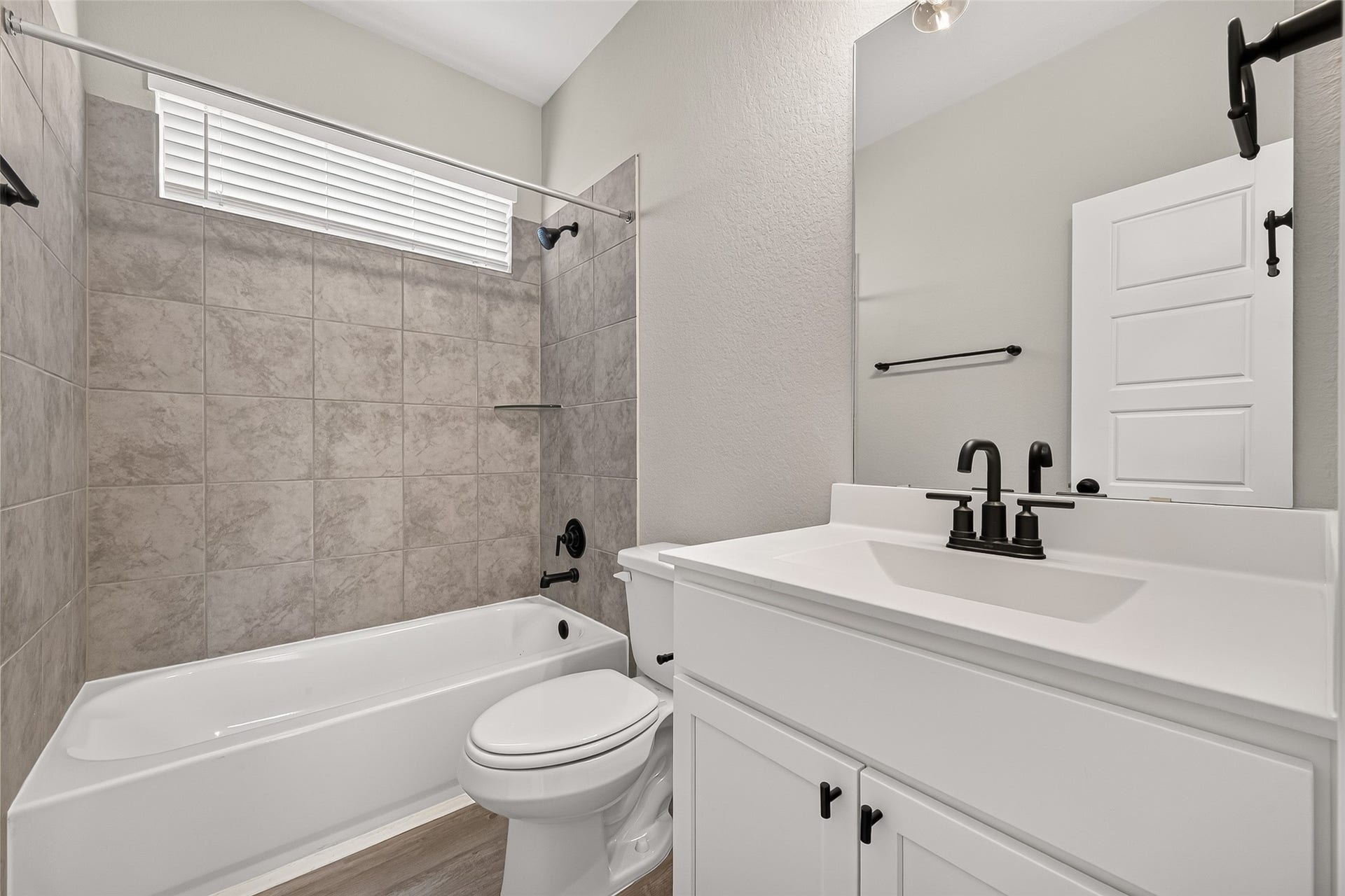 437 San Sebastian Place, Brookshire, TX 77423 437 San Sebastian Place, Brookshire, TX 77423