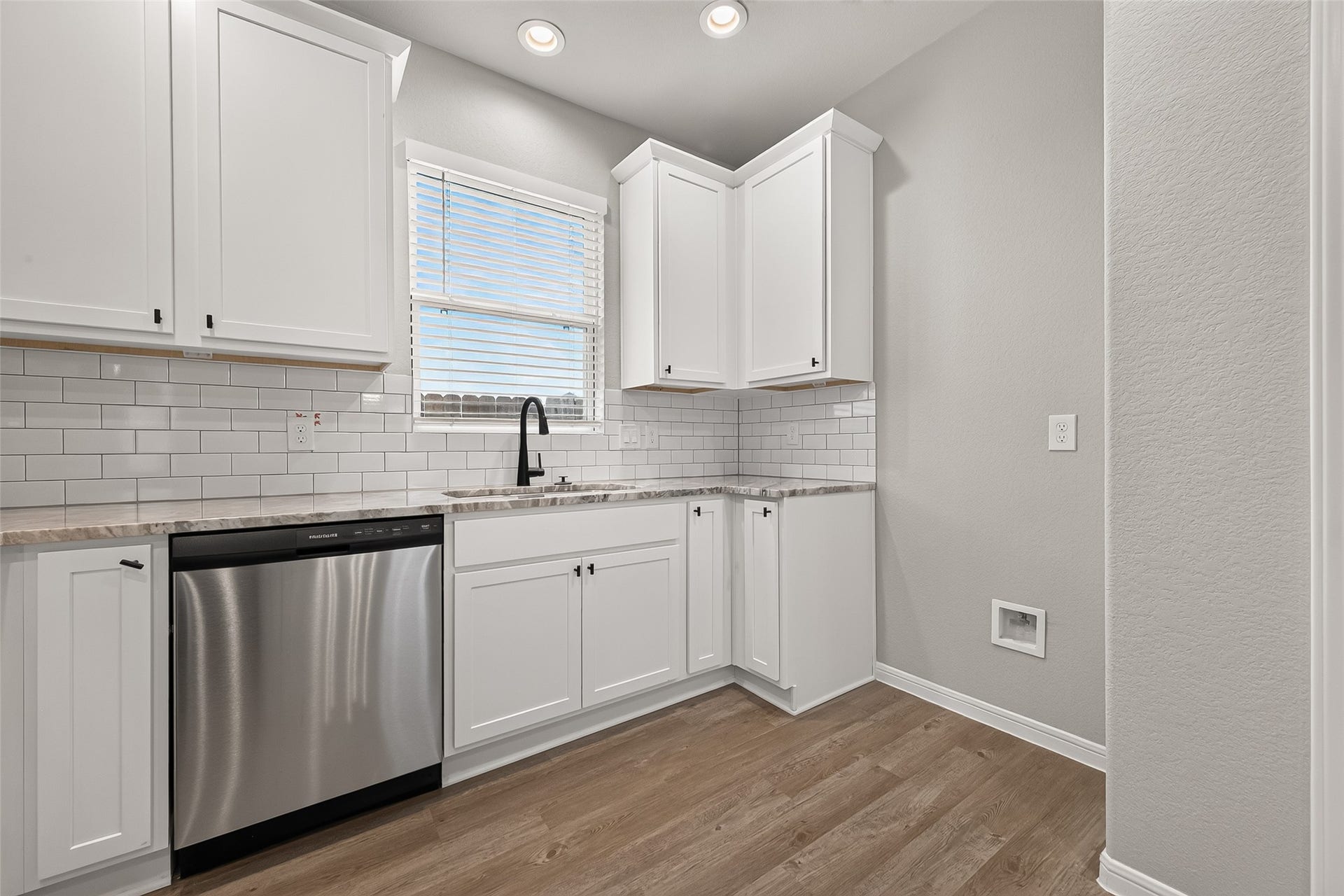 437 San Sebastian Place, Brookshire, TX 77423 437 San Sebastian Place, Brookshire, TX 77423