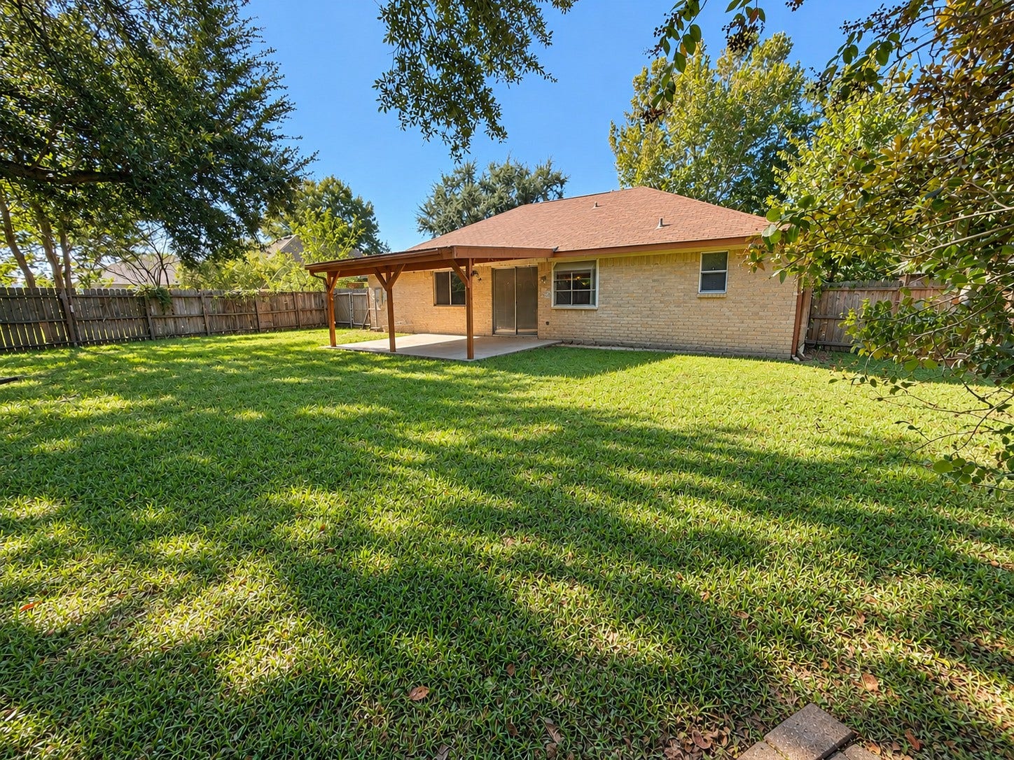 3804 Briar Hollow Drive, Dickinson, TX 77539 3804 Briar Hollow Drive, Dickinson, TX 77539