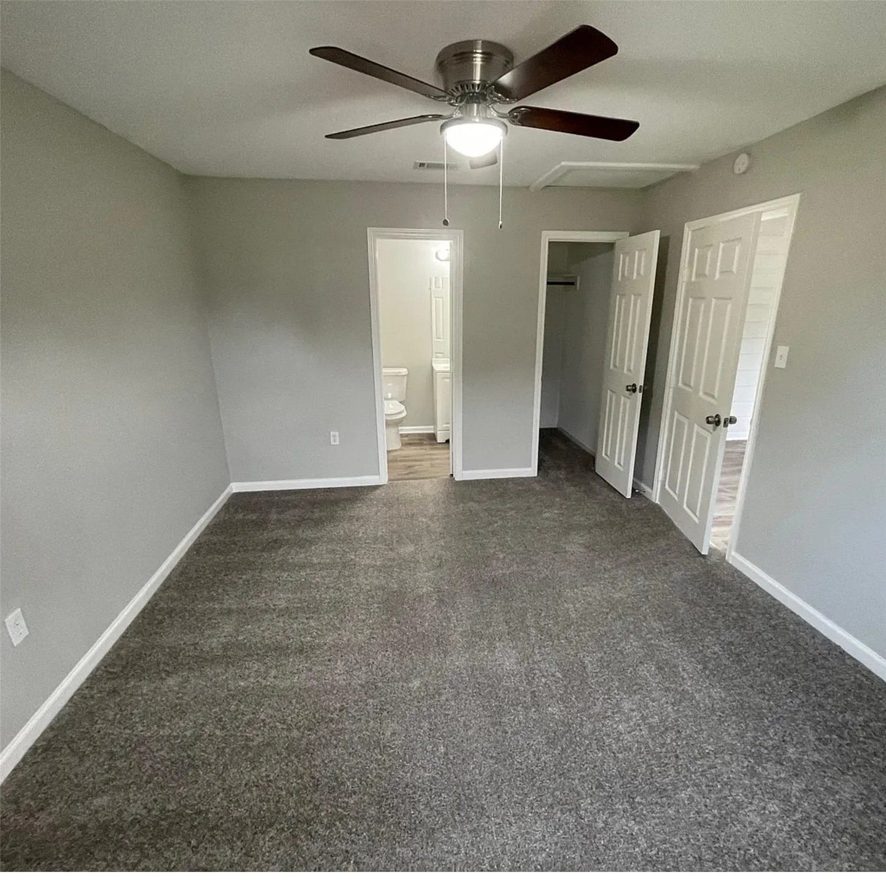 7617 Jutland Road, Houston, TX 77033 7617 Jutland Road, Houston, TX 77033