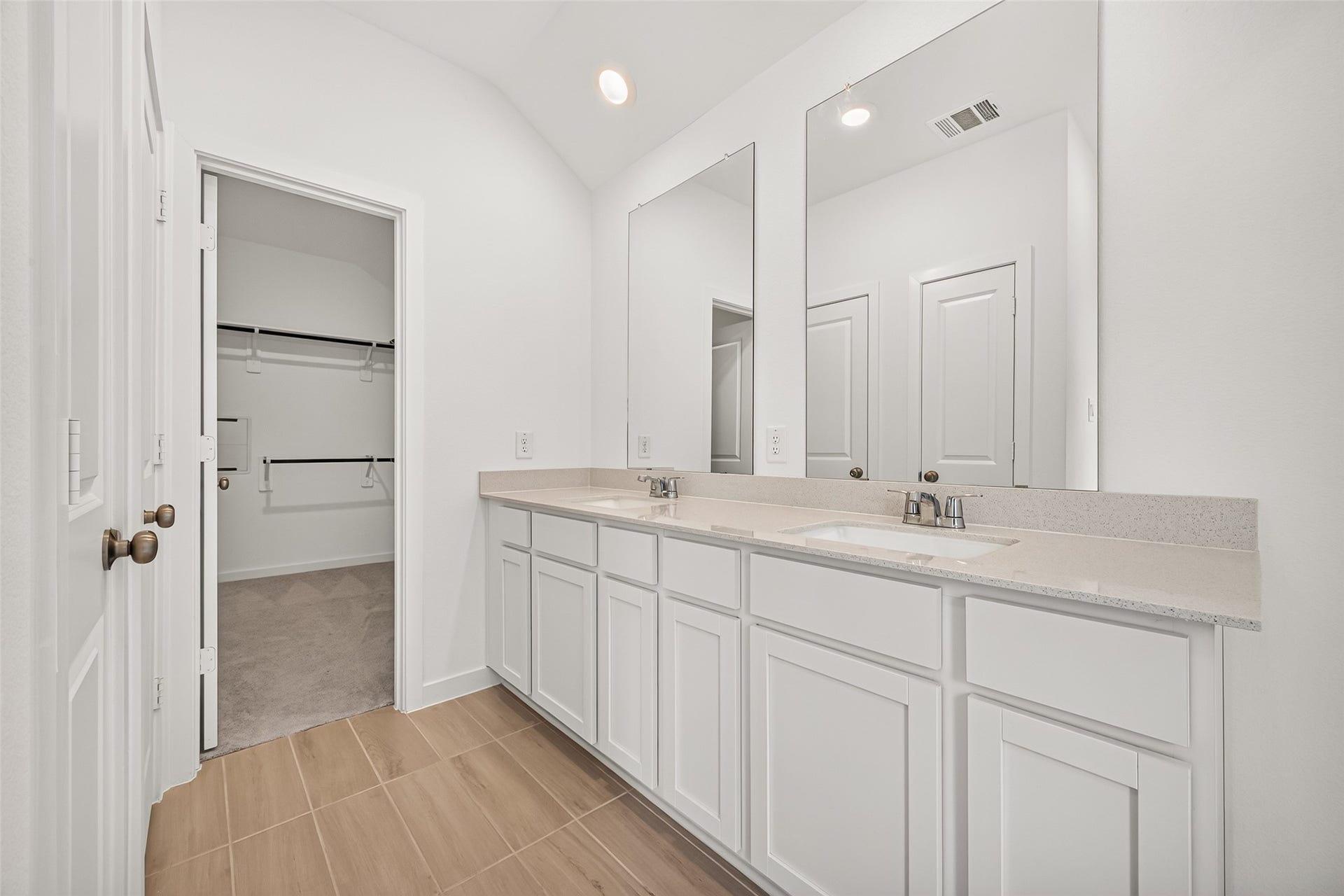 2212 Via Vicky Road, Houston, TX 77051 2212 Via Vicky Road, Houston, TX 77051