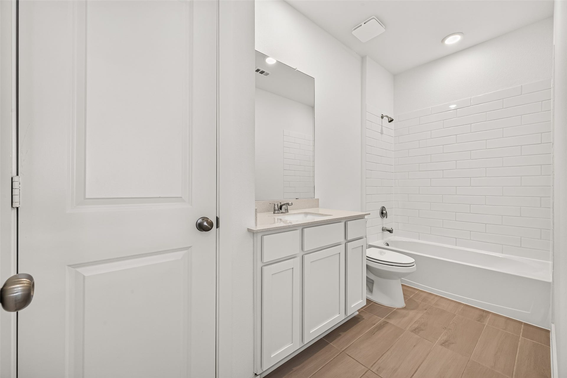 2212 Via Vicky Road, Houston, TX 77051 2212 Via Vicky Road, Houston, TX 77051