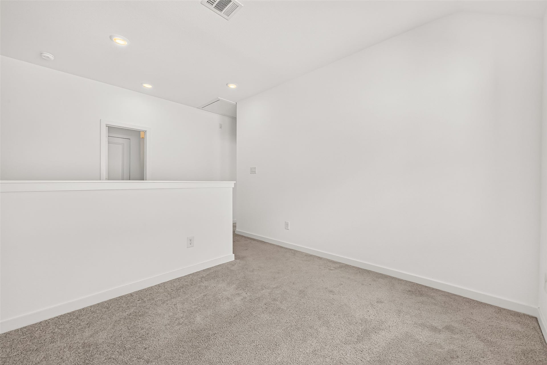 2212 Via Vicky Road, Houston, TX 77051 2212 Via Vicky Road, Houston, TX 77051