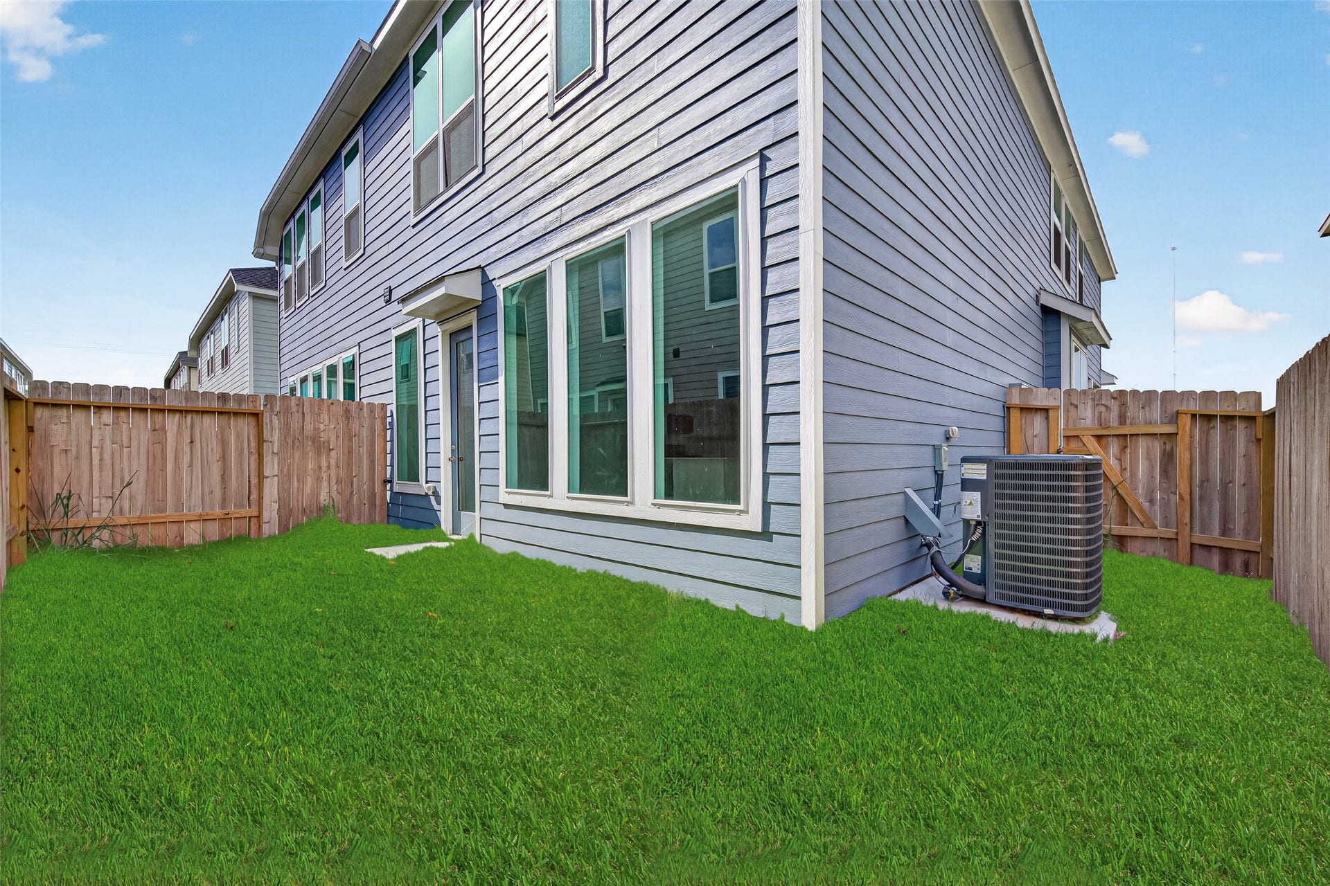 2212 Via Vicky Road, Houston, TX 77051 2212 Via Vicky Road, Houston, TX 77051