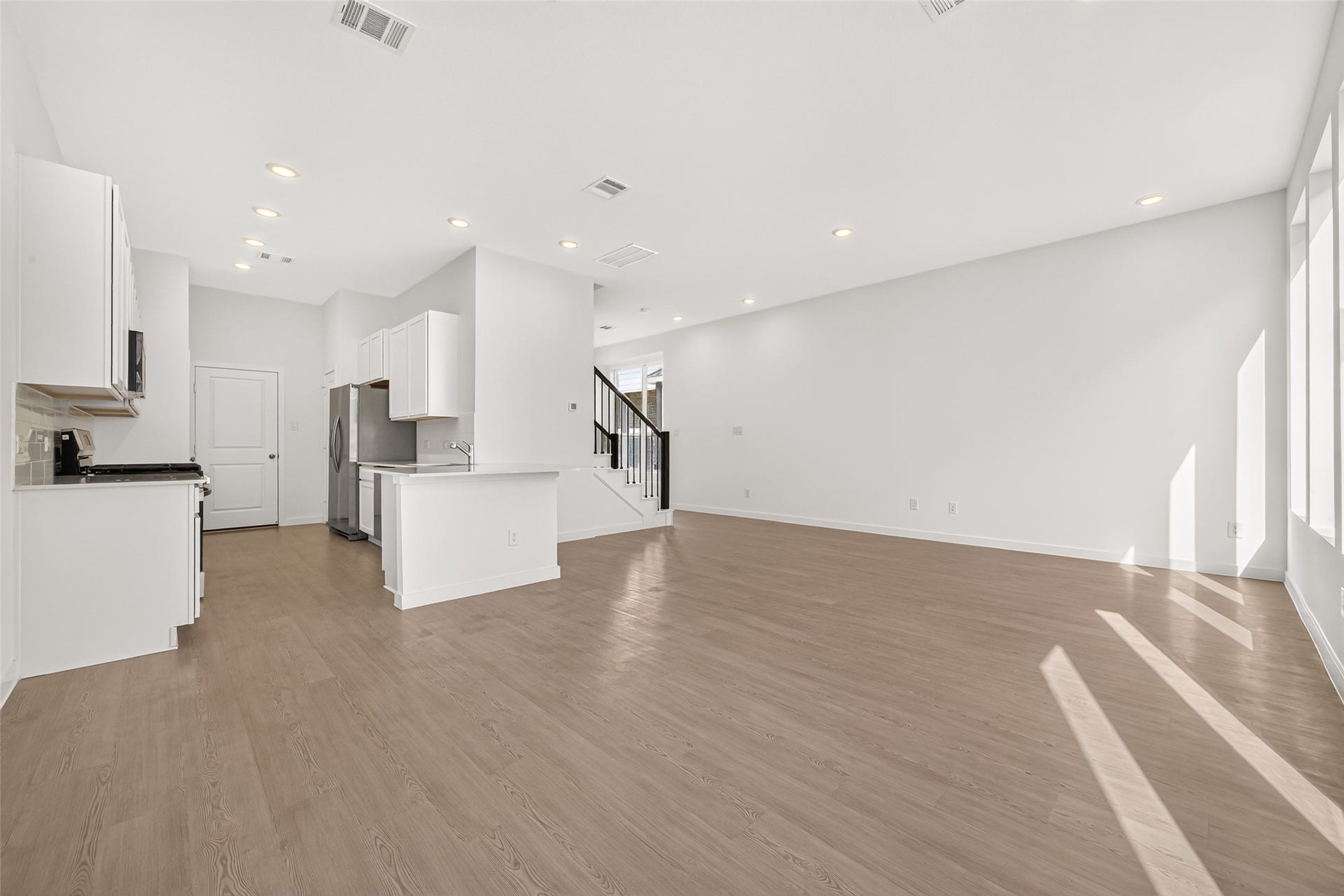 2212 Via Vicky Road, Houston, TX 77051 2212 Via Vicky Road, Houston, TX 77051