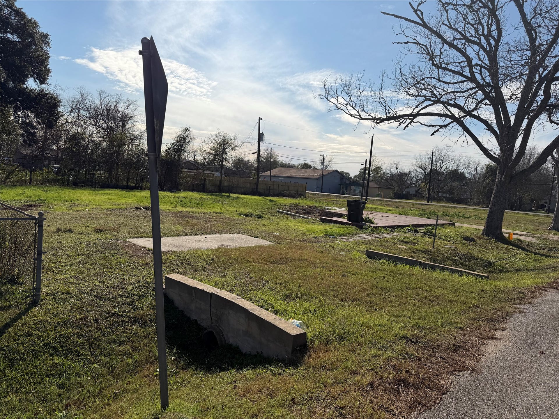 819 Collins Street, Richmond, TX 77469 819 Collins Street, Richmond, TX 77469