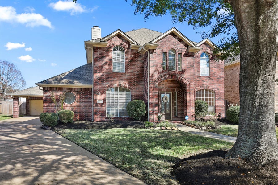 Property photo for 4939 White Manor Drive, Pasadena, TX