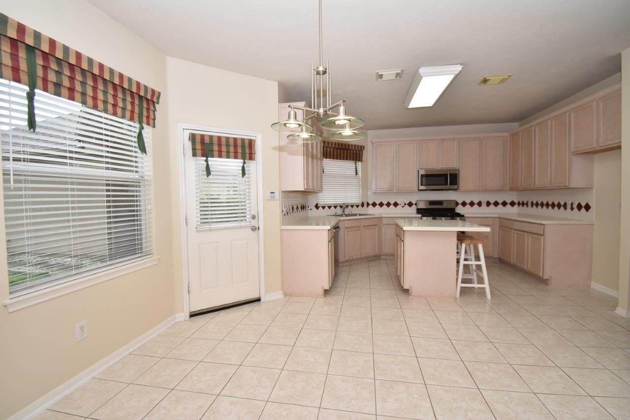 3810 Buckley Lane, Missouri City, TX 77459 3810 Buckley Lane, Missouri City, TX 77459