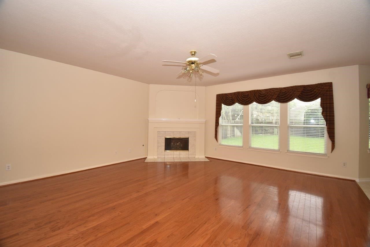 3810 Buckley Lane, Missouri City, TX 77459 3810 Buckley Lane, Missouri City, TX 77459
