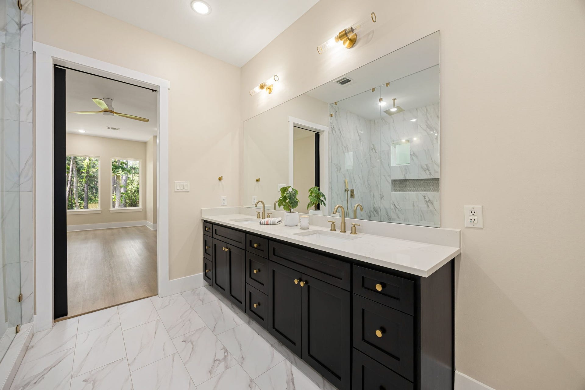 7321 Ponderosa Dr, Magnolia, TX 77354 Primary Bathroom