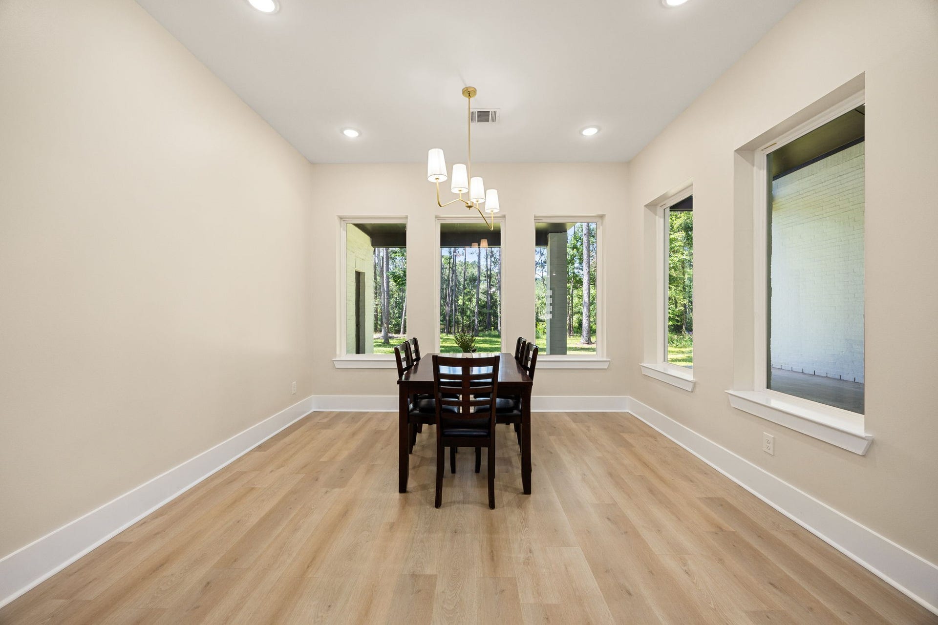7321 Ponderosa Dr, Magnolia, TX 77354 Dining Room