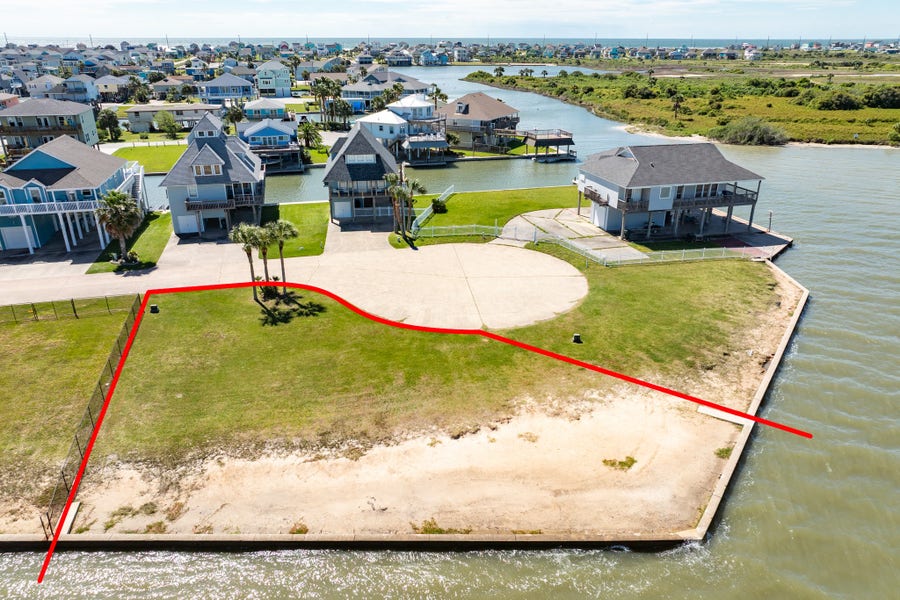 Property photo for 23022 Chiquita Street, Galveston, TX